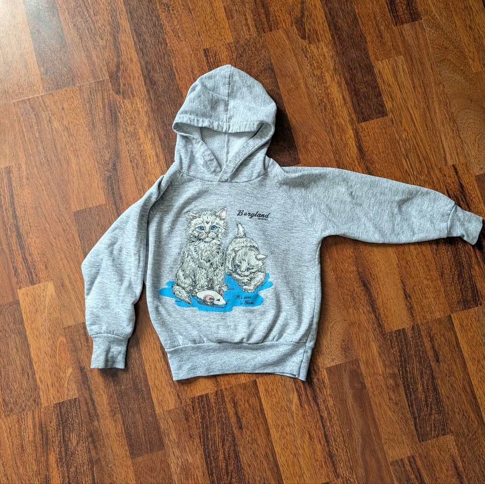 Vintage Bergland Ontario Cat Hoodie